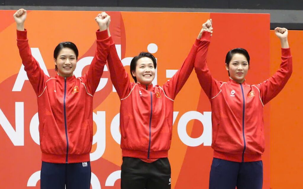 3 cô gái karate mang về HCV đầu tiên cho Việt Nam ở Asiad 20