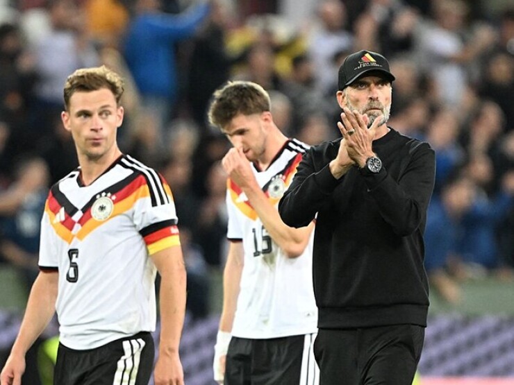 “Cỗ xe tăng“ Đức ì ạch và thiếu sức sống, Klopp mắc sai lầm