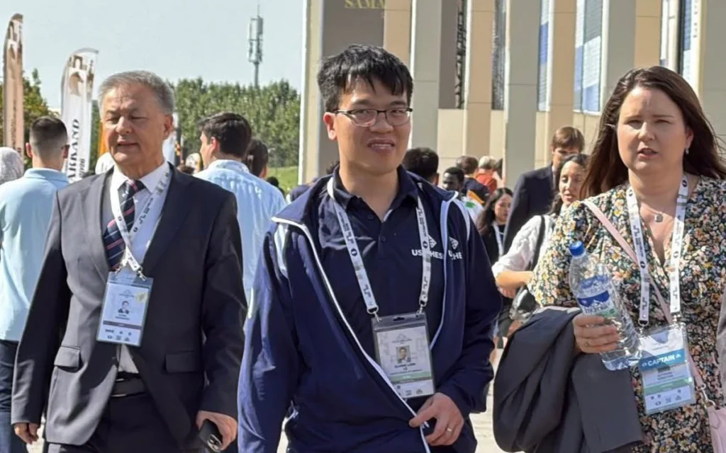 Lê Quang Liêm cùng tuyển Mỹ thi đấu như thế nào tại Olympiad?