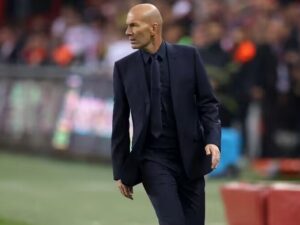 HLV Zidane phá “dớp“ 32 năm ở ĐT Pháp, xúc động ngày tái xuất