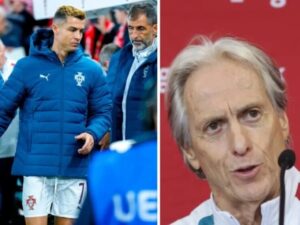 Hé lộ buổi họp báo “dậy sóng“ khiến Ronaldo rời ĐT Bồ Đào Nha