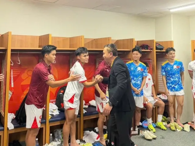 Đội tuyển nữ và đội tuyển U23 Việt Nam nhận gửi gắm đặc biệt trước vòng tứ kết Asiad 20