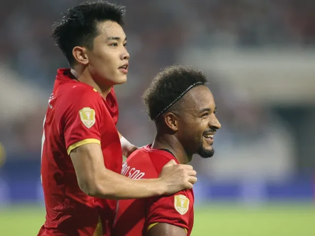 Số cầu thủ nhập tịch của đội tuyển Việt Nam nhiều hay ít so với các đội dự FIFA ASEAN Cup 2026?