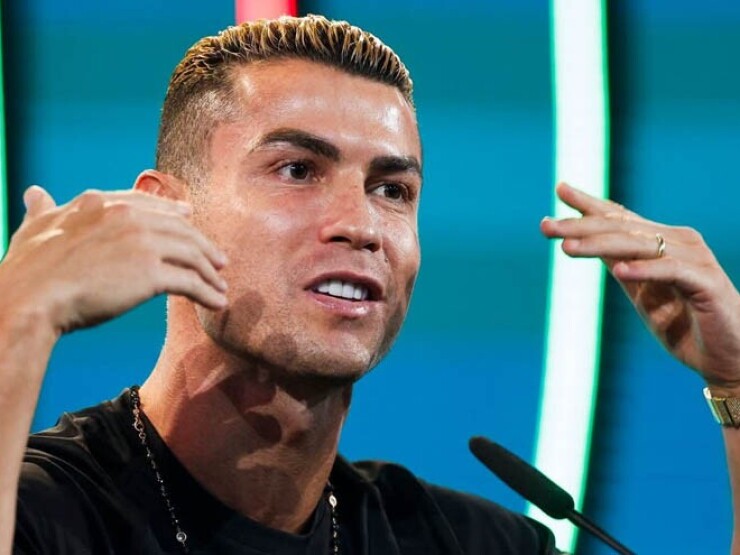 Tin mới nhất bóng đá trưa 25/9: Totti gây sốc với phát biểu về Dybala