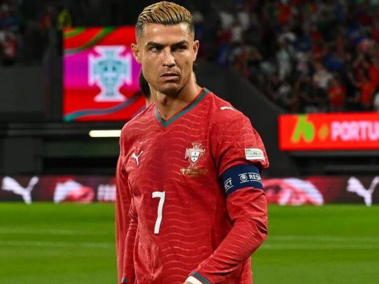 ĐT Bồ Đào Nha mất hơn 1 triệu fan vì Ronaldo, Mourinho bác bỏ tin giả về CR7