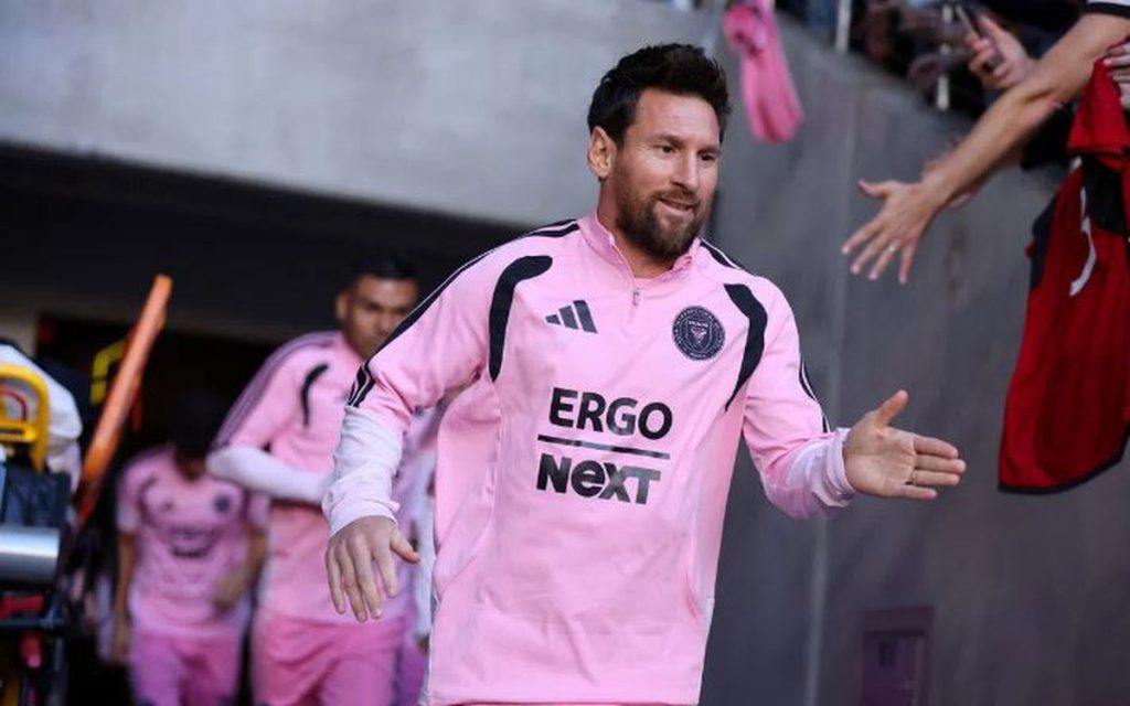 Messi trở thành ông chủ của CLB Eldense