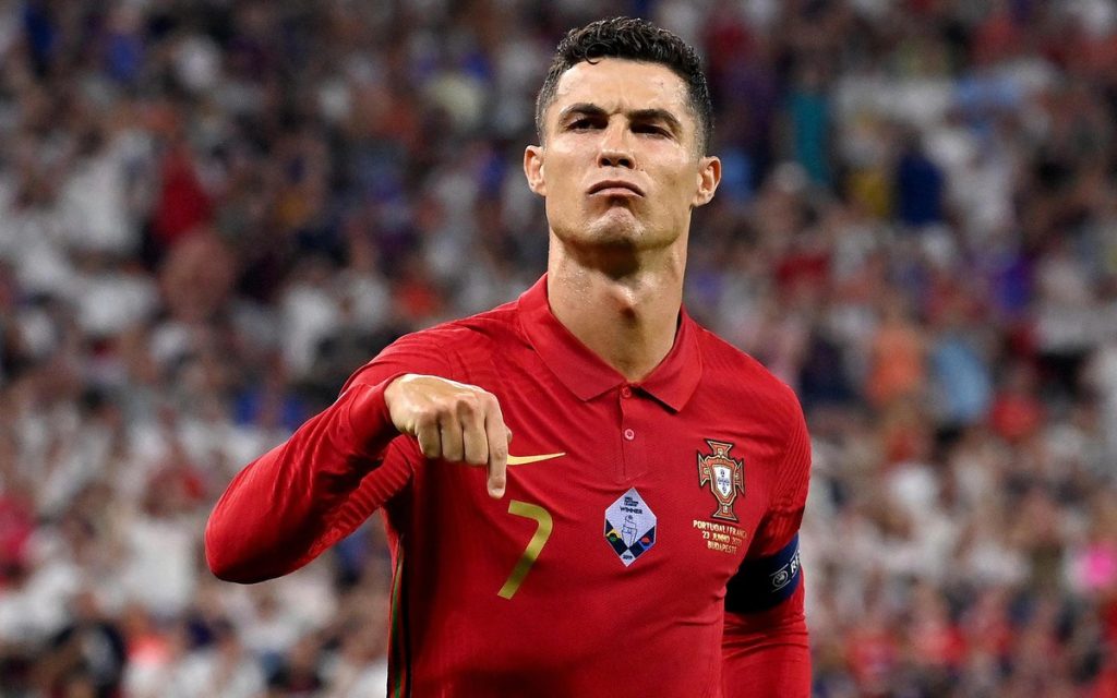 Truyền thông Bồ Đào Nha đồng loạt chỉ trích Ronaldo