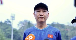 HLV Kim Sang-sik vẫn tiếc nuối vì thua Thái Lan: ‘Đội tuyển Việt Nam nhất định phải thắng Pakistan’