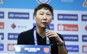 Trực tuyến HLV Kim Sang Sik trả lời họp báo sau trận gặp Pakistan